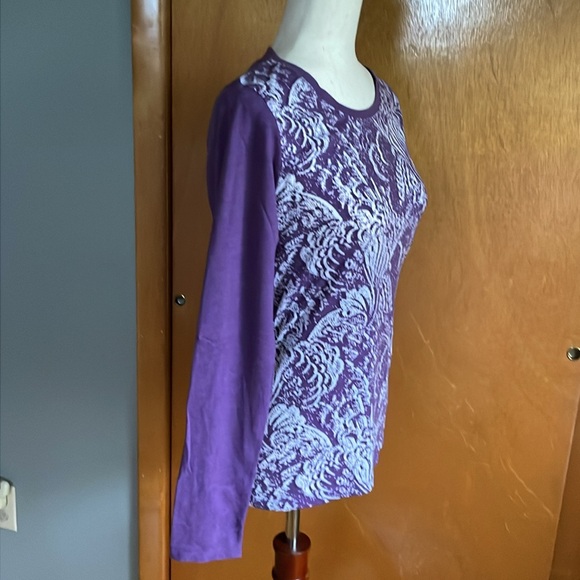 Tahari purple long sleeves top size S. Front design. Crew neckline - Picture 4 of 16